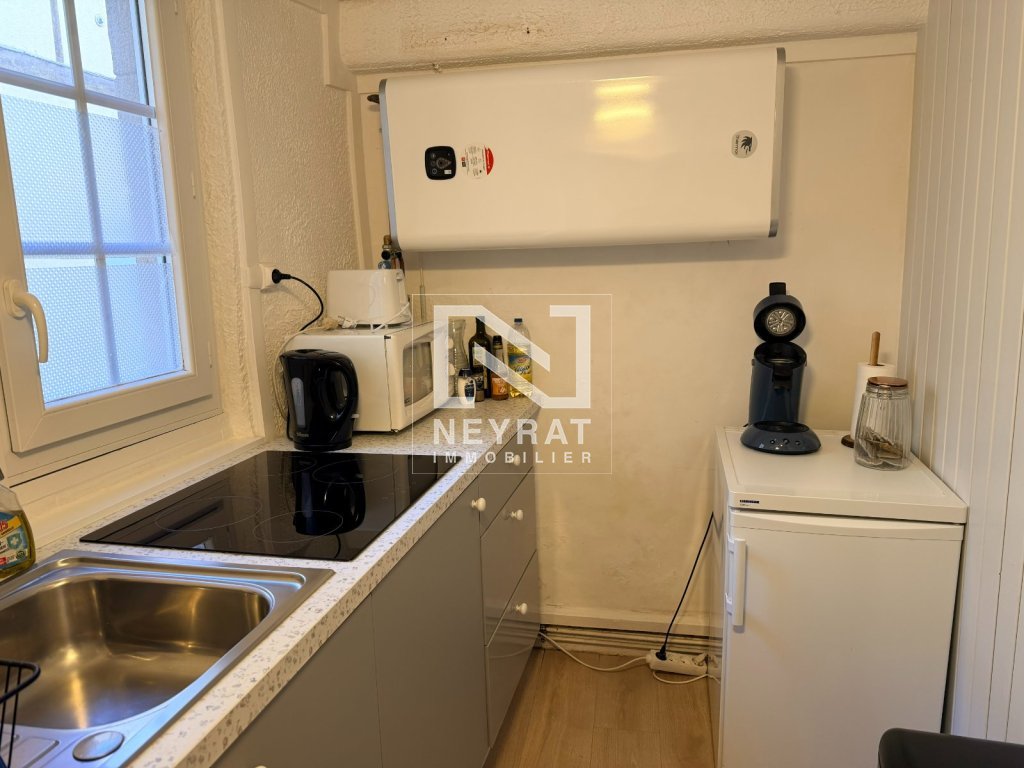 APPARTEMENT T2 A LOUER - AUTUN - 35 m2 - 420€ charges comprises par mois