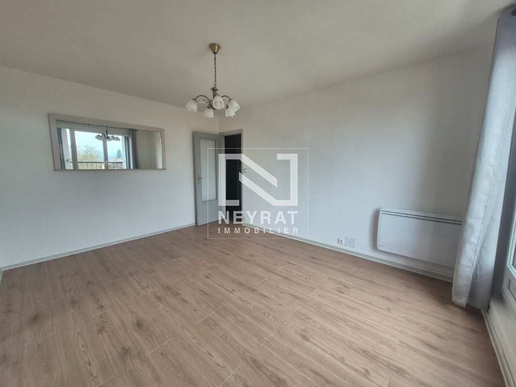 APPARTEMENT T2 A LOUER - AUTUN - 59 m2 - 580�&euro; charges comprises par mois