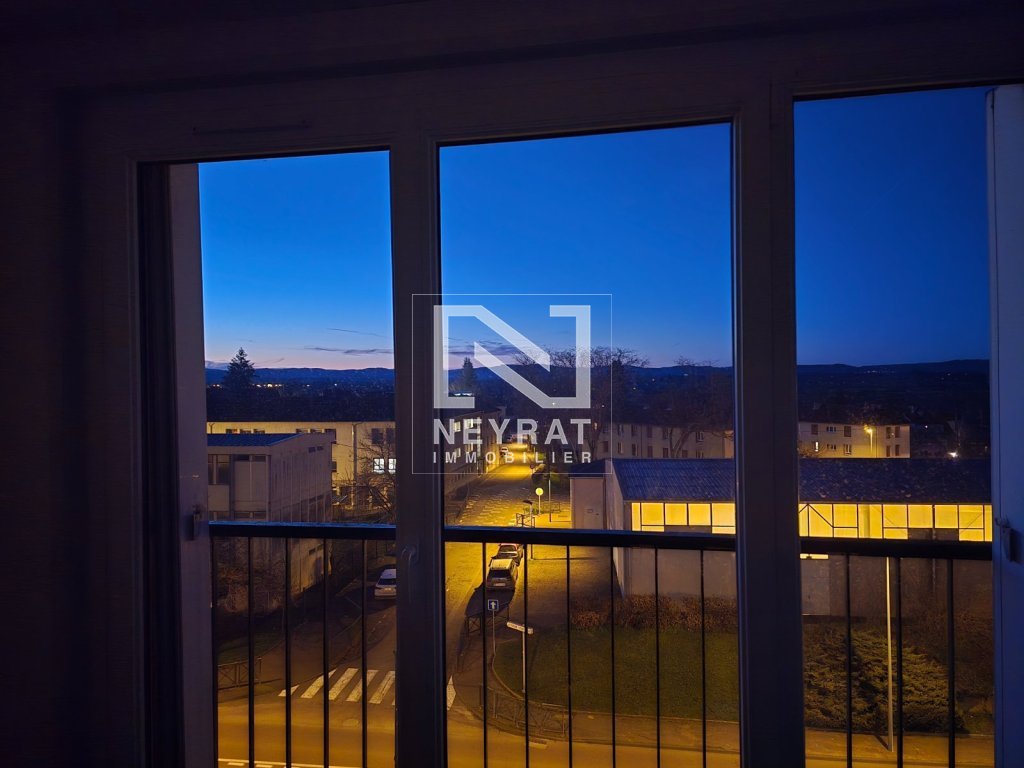 APPARTEMENT T2 A LOUER - AUTUN - 59 m2 - 580�&euro; charges comprises par mois