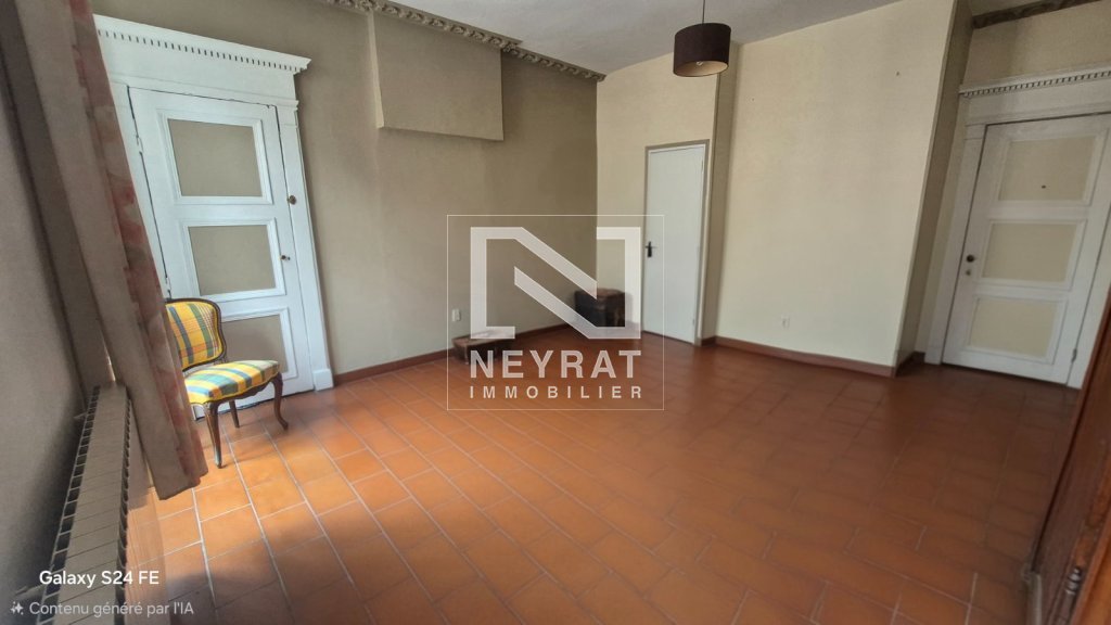 APPARTEMENT T2 A LOUER - AUTUN - 65 m2 - 445 &euro; charges comprises par mois