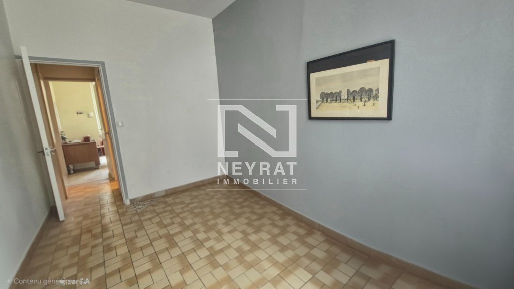 APPARTEMENT T2 A LOUER - AUTUN - 65 m2 - 445 &euro; charges comprises par mois