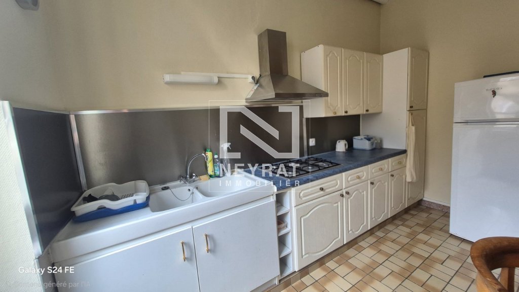 APPARTEMENT T2 A LOUER - AUTUN - 65 m2 - 445 &euro; charges comprises par mois