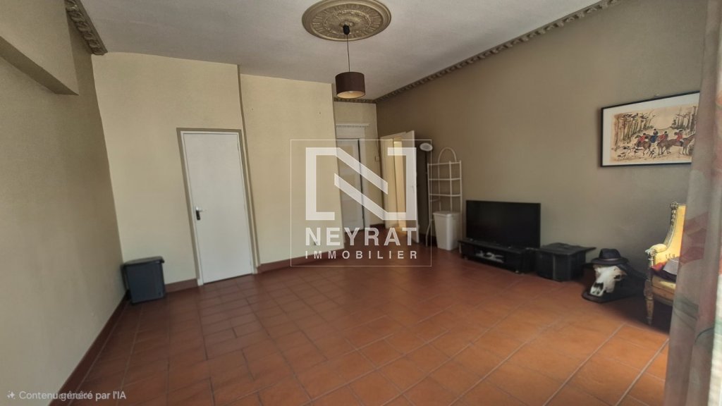 APPARTEMENT T2 A LOUER - AUTUN - 65 m2 - 445 &euro; charges comprises par mois