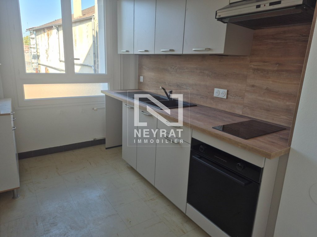 APPARTEMENT T2 A LOUER - AUTUN - 42.4 m2 - 600 &euro; charges comprises par mois