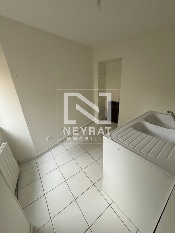APPARTEMENT A LOUER - BEAUNE - 49 m2 - 600 &euro; charges comprises par mois