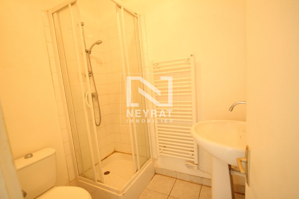 APPARTEMENT T2 A LOUER - CHAGNY - 33.48 m2 - 400 &euro; charges comprises par mois