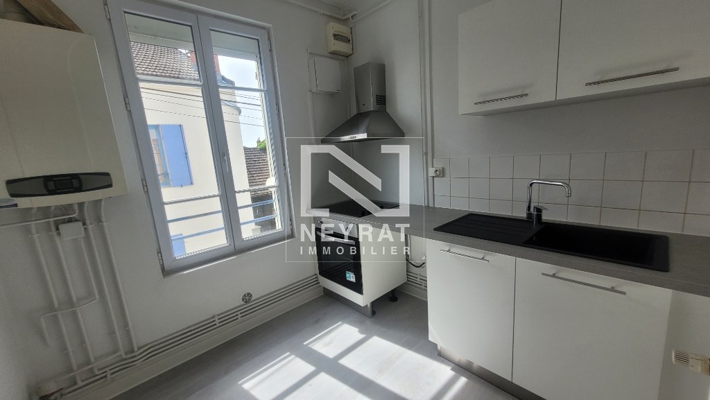 APPARTEMENT T2 A LOUER - CHALON SUR SAONE CENTRE VILLE - 45 m2 - 495€ charges comprises par mois