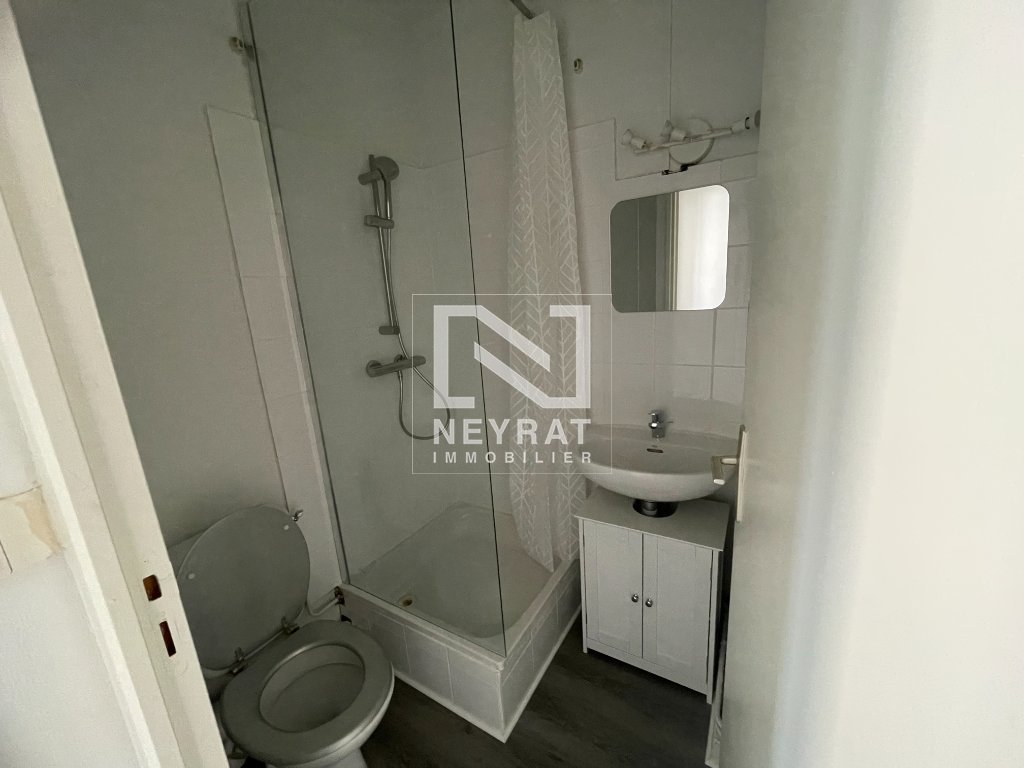 APPARTEMENT T2 - CHALON SUR SAONE CENTRE VILLE - 45 m2 - LOU&Eacute;