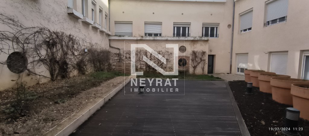 APPARTEMENT T2 A LOUER - CHALON SUR SAONE CENTRE VILLE - 58.5 m2 - 522 &euro; charges comprises par mois