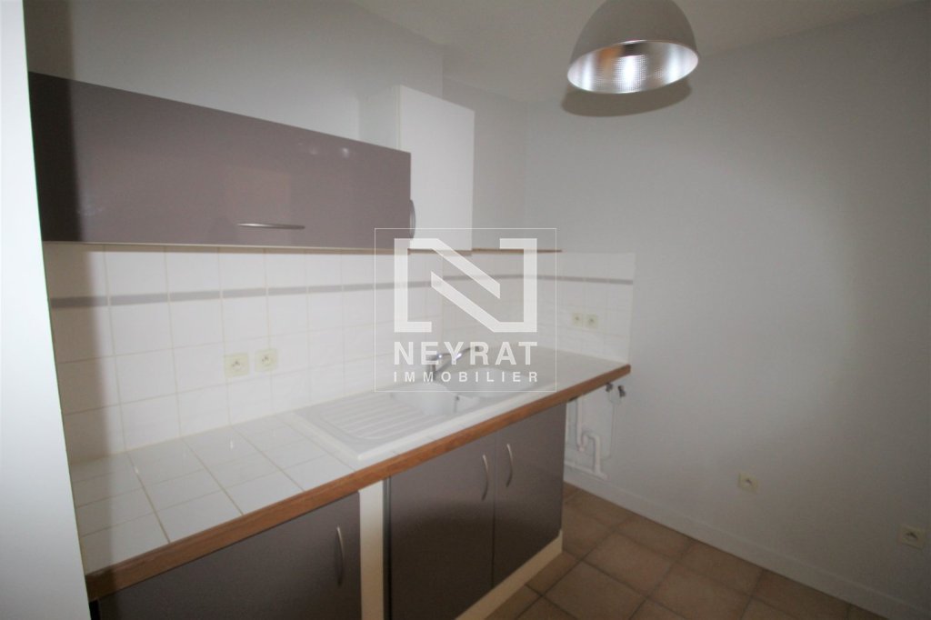 APPARTEMENT T2 A LOUER - CHALON SUR SAONE CENTRE VILLE - 58.5 m2 - 522 &euro; charges comprises par mois