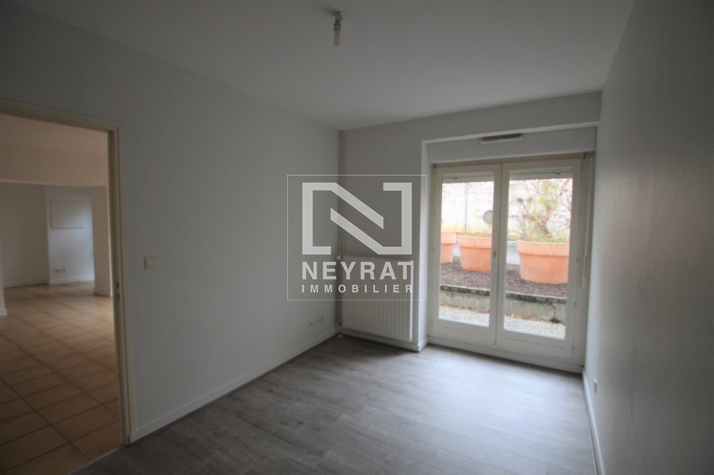 APPARTEMENT T2 A LOUER - CHALON SUR SAONE CENTRE VILLE - 58.5 m2 - 522 &euro; charges comprises par mois