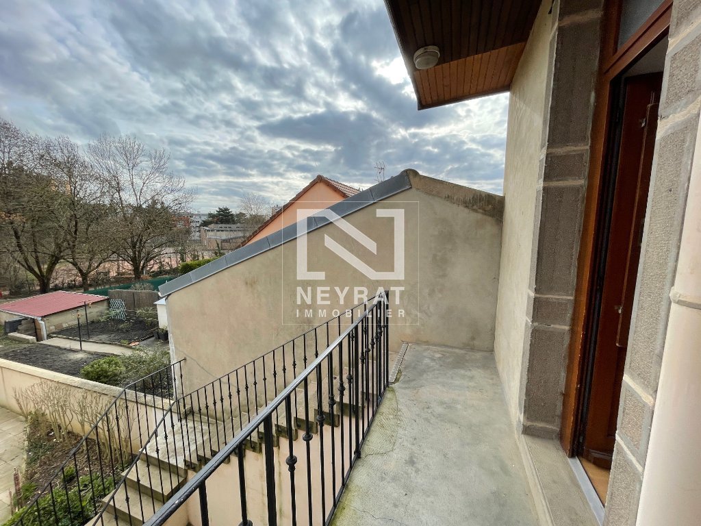 APPARTEMENT T2 - CHALON SUR SAONE - 30 m2 - LOU&Eacute;