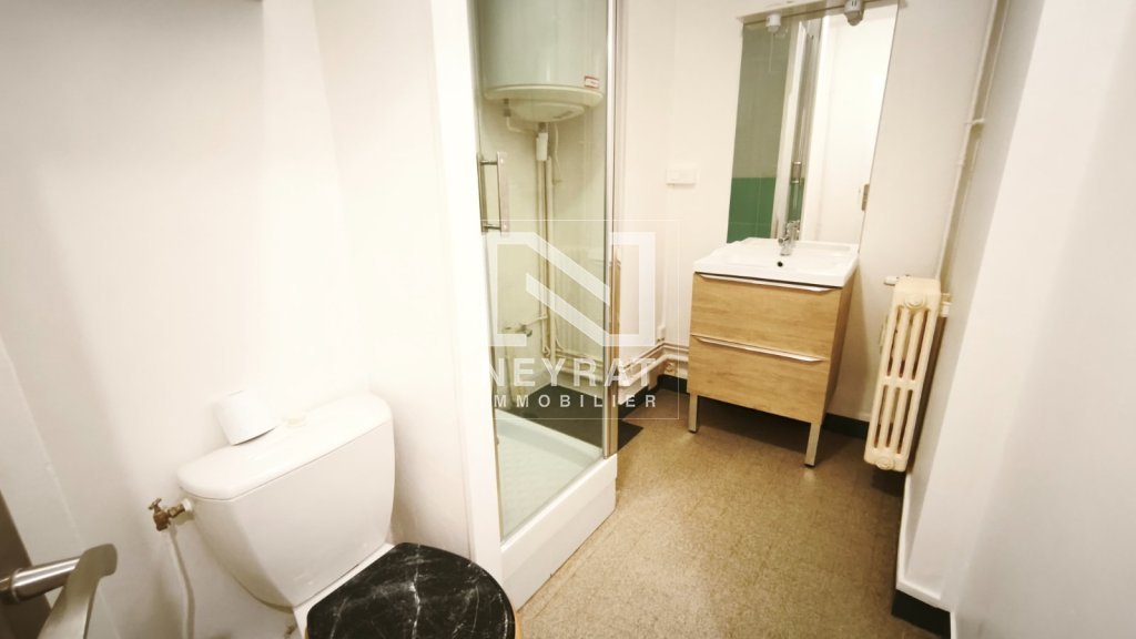 APPARTEMENT T2 A LOUER - CHALON SUR SAONE - 37.68 m2 - 520 &euro; charges comprises par mois