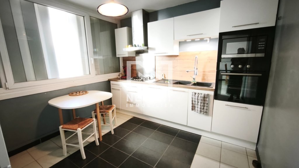 APPARTEMENT T2 A LOUER - CHALON SUR SAONE - 62.59 m2 - 600 &euro; charges comprises par mois