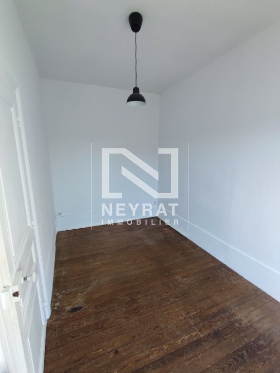 APPARTEMENT T2 - CHALON SUR SAONE - 37.6 m2 - LOU&Eacute;