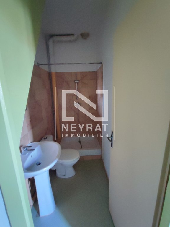 APPARTEMENT T2 - CHALON SUR SAONE - 37.6 m2 - LOU&Eacute;