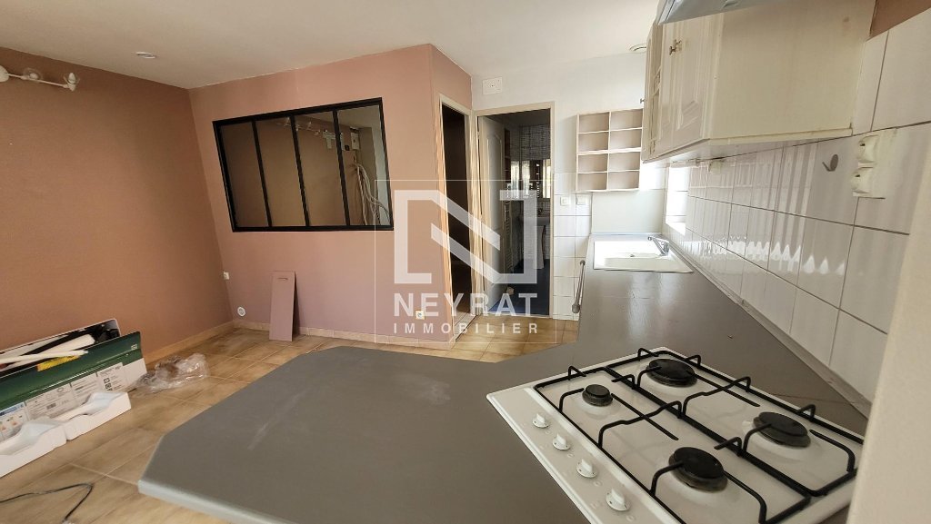 APPARTEMENT T2 A LOUER - CHATENOY LE ROYAL - 29.02 m2 - 360€ charges comprises par mois
