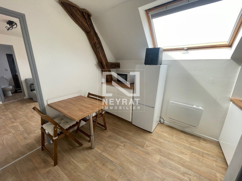APPARTEMENT T2 A LOUER - CHALON SUR SAONE - 20.98 m2 - 400�&euro; charges comprises par mois