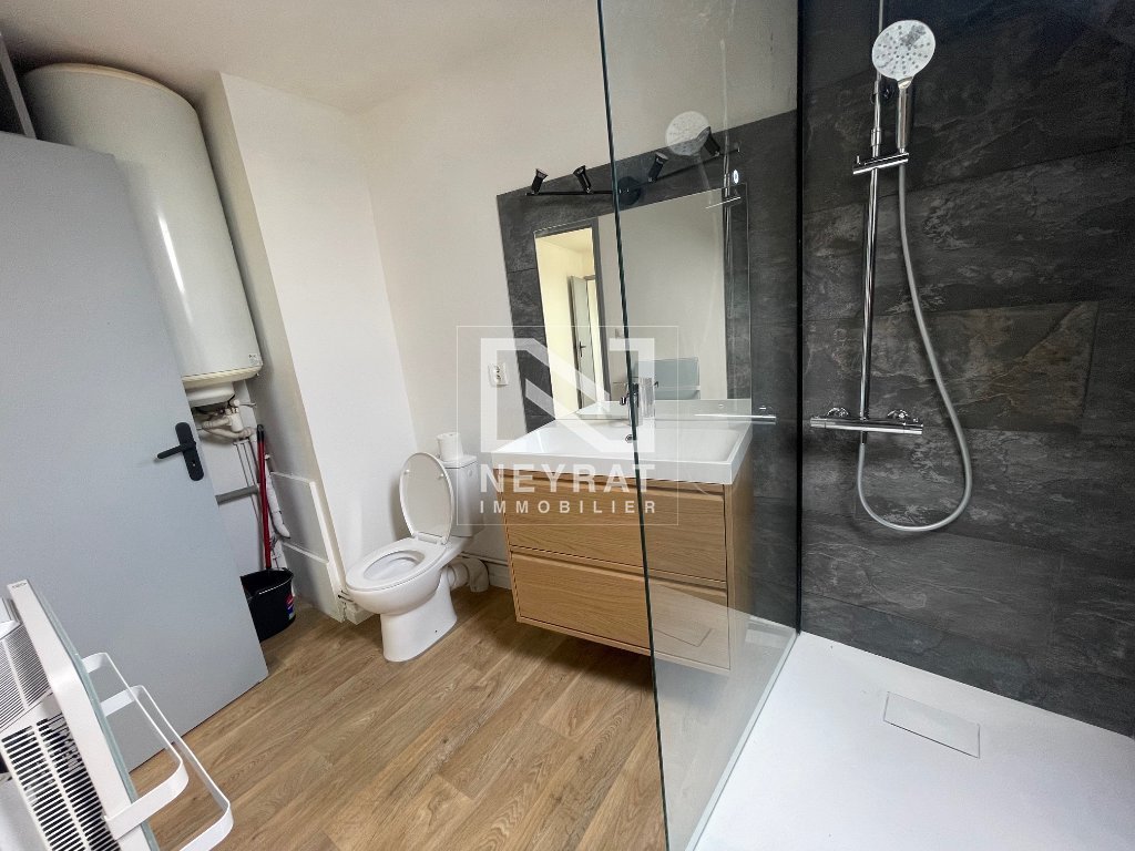 APPARTEMENT T2 A LOUER - CHALON SUR SAONE - 20.98 m2 - 400�&euro; charges comprises par mois