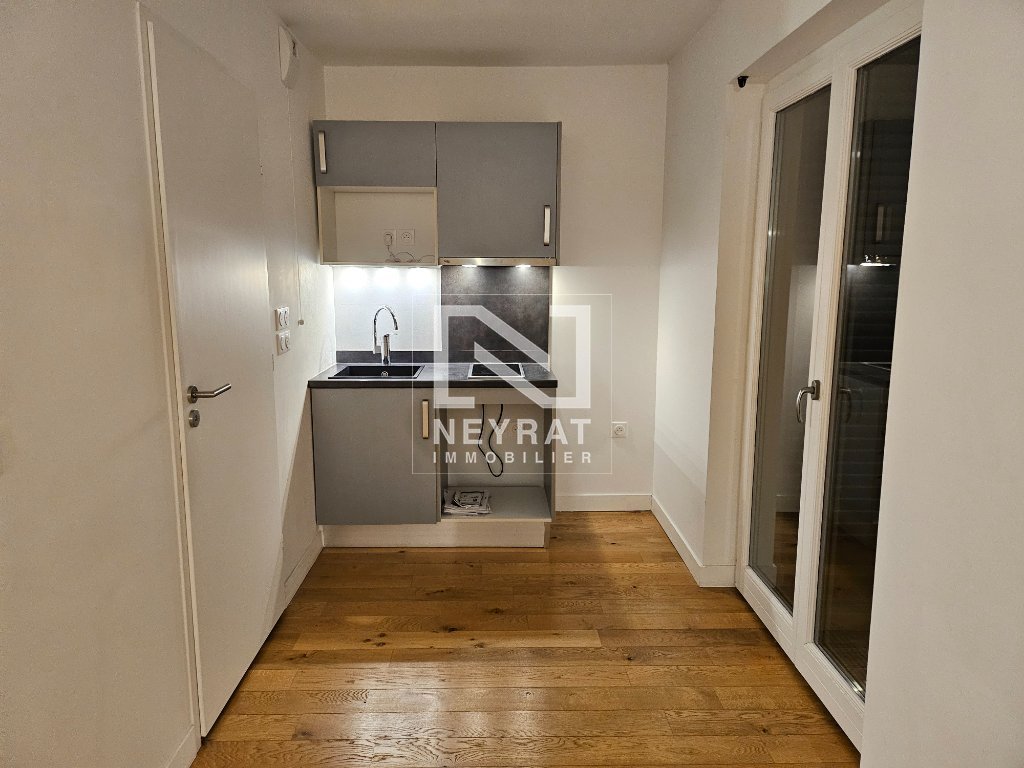 APPARTEMENT T2 A LOUER - CHALON SUR SAONE - 45.53 m2 - 571�&euro; charges comprises par mois