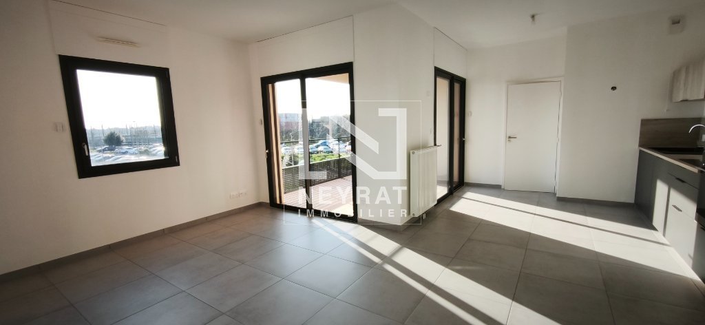 APPARTEMENT T2 A LOUER - CHALON SUR SAONE - 65.69 m2 - 790�&euro; charges comprises par mois