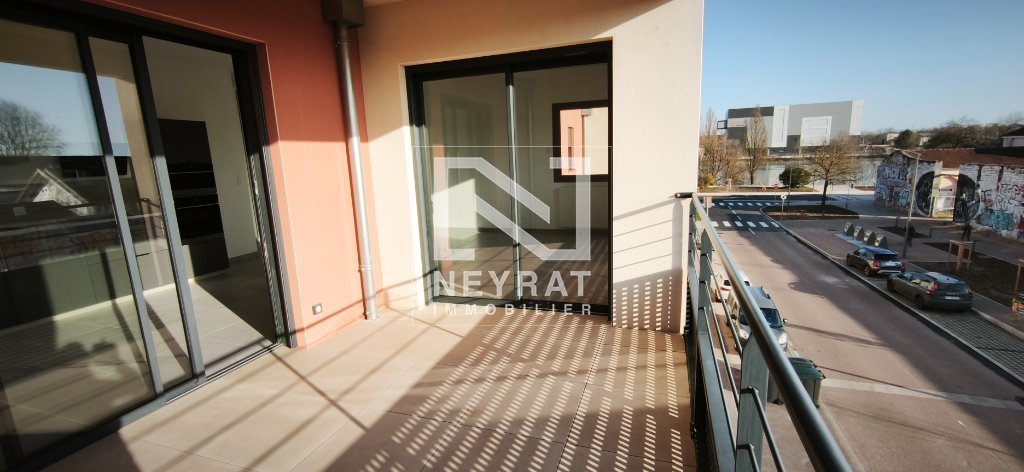 APPARTEMENT T2 A LOUER - CHALON SUR SAONE - 65.69 m2 - 790�&euro; charges comprises par mois