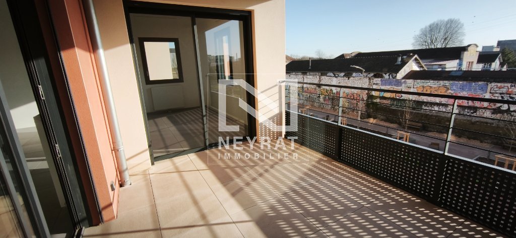 APPARTEMENT T2 A LOUER - CHALON SUR SAONE - 65.69 m2 - 790�&euro; charges comprises par mois
