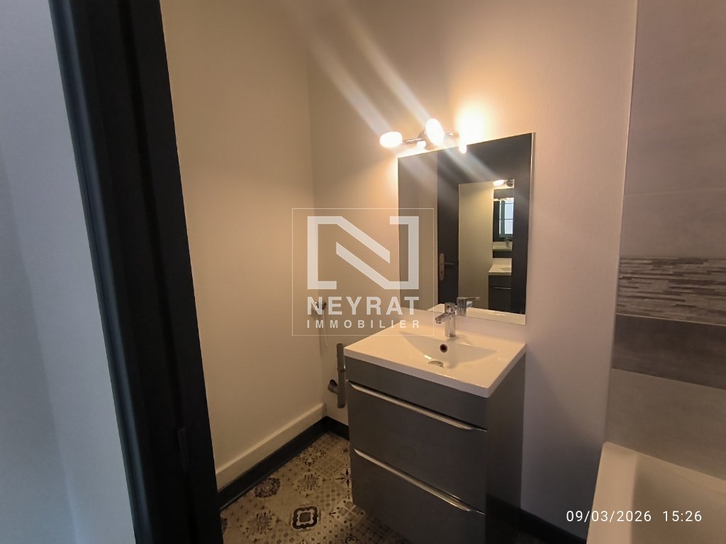 APPARTEMENT T2 A LOUER - CHALON SUR SAONE - 41.88 m2 - 560�&euro; charges comprises par mois