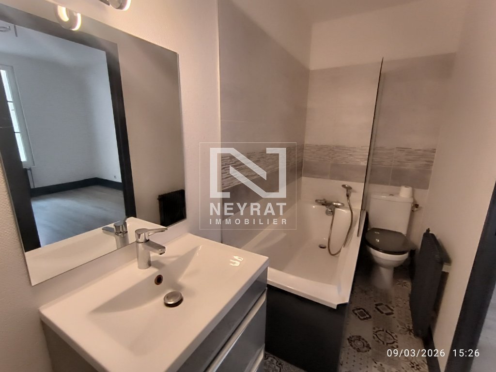 APPARTEMENT T2 A LOUER - CHALON SUR SAONE - 41.88 m2 - 560�&euro; charges comprises par mois