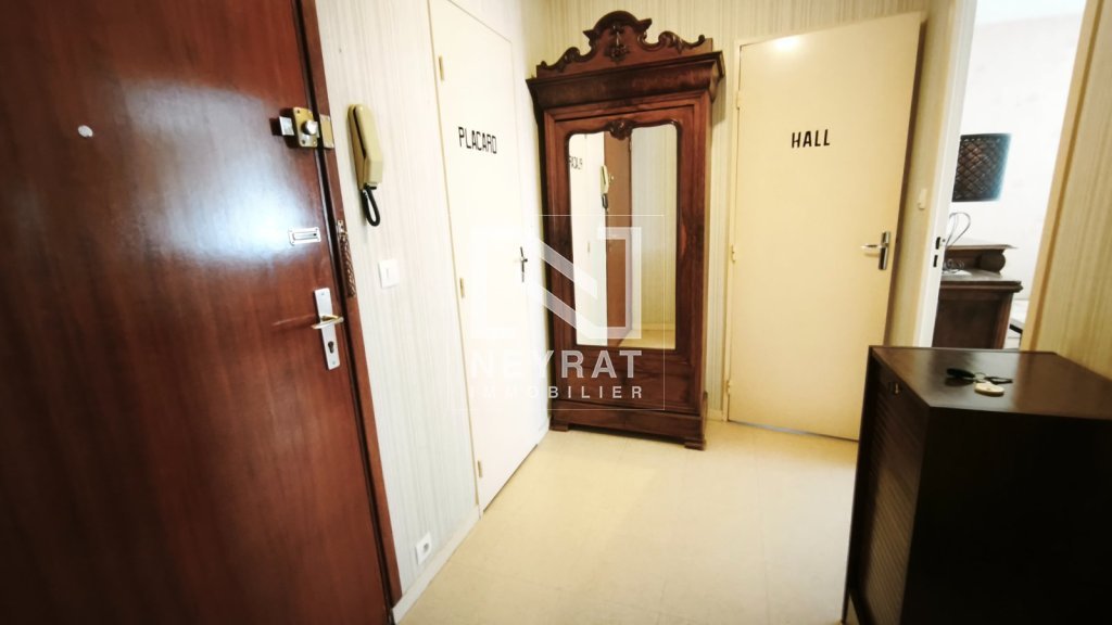 APPARTEMENT T2 A LOUER - CHALON SUR SAONE - 57.49 m2 - 550 &euro; charges comprises par mois