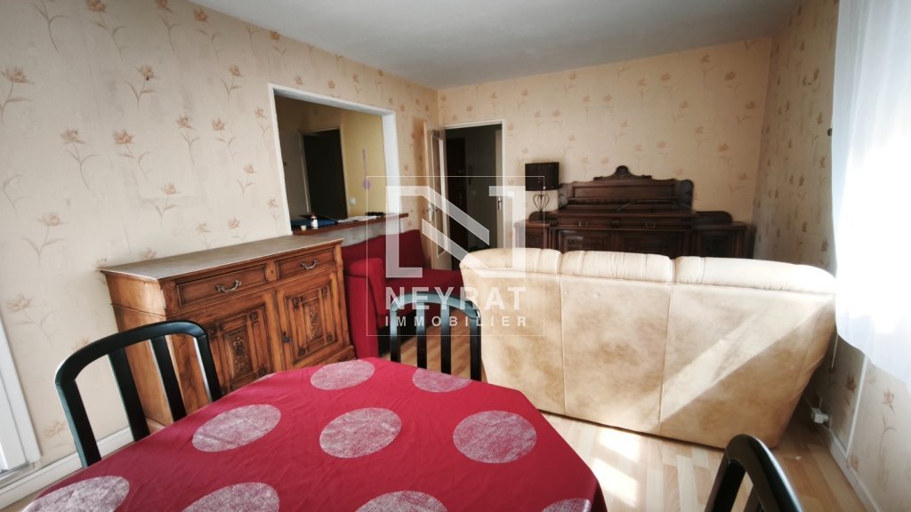 APPARTEMENT T2 A LOUER - CHALON SUR SAONE - 57.49 m2 - 550 &euro; charges comprises par mois
