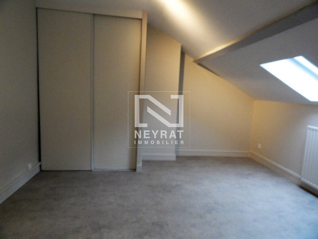 APPARTEMENT T2 - CHALON SUR SAONE - 40 m2 - LOU&Eacute;