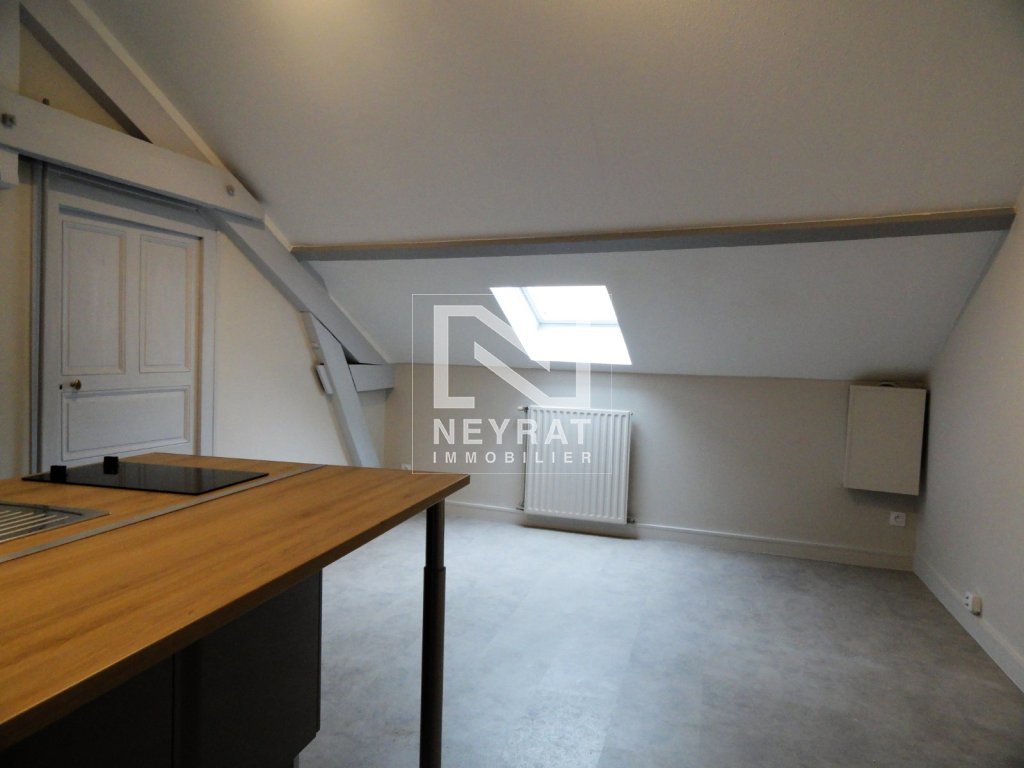 APPARTEMENT T2 - CHALON SUR SAONE - 40 m2 - LOU&Eacute;