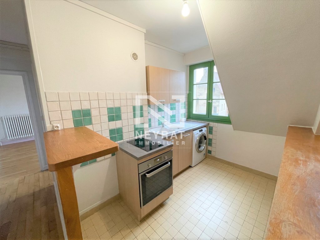 APPARTEMENT T2 A LOUER - CHALON SUR SAONE - 42 m2 - 567 &euro; charges comprises par mois