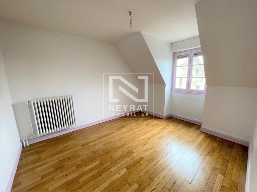 APPARTEMENT T2 A LOUER - CHALON SUR SAONE - 42 m2 - 567 &euro; charges comprises par mois
