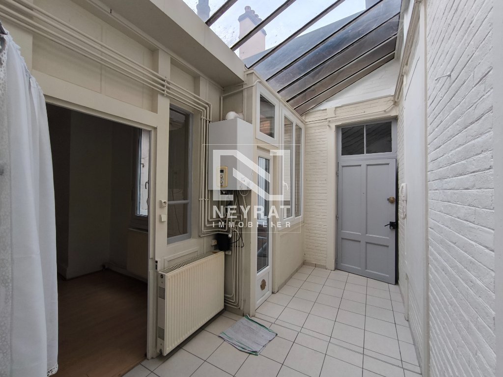 APPARTEMENT T2 - CHALON SUR SAONE - 41.57 m2 - LOU&Eacute;