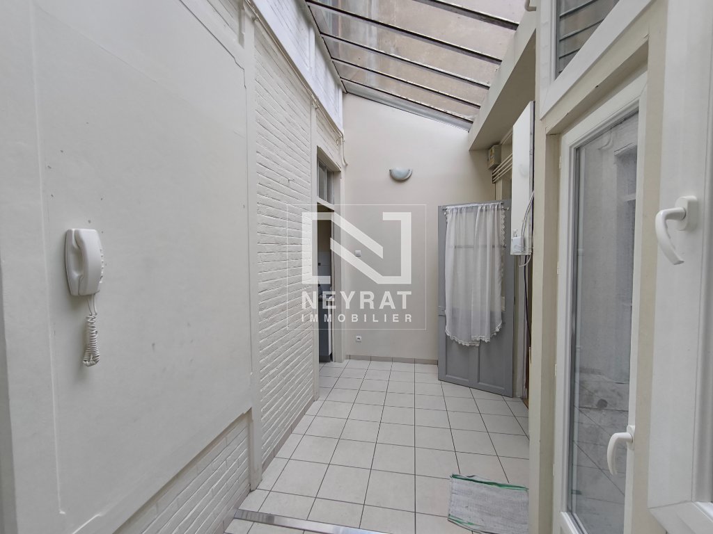 APPARTEMENT T2 - CHALON SUR SAONE - 41.57 m2 - LOU&Eacute;