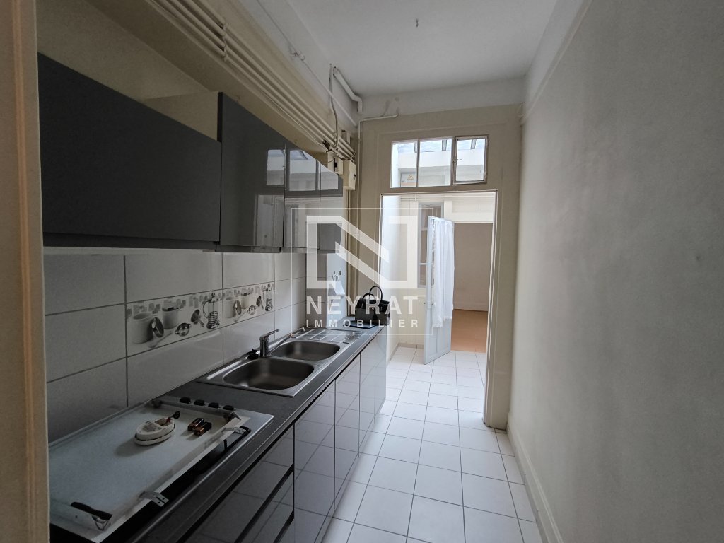APPARTEMENT T2 - CHALON SUR SAONE - 41.57 m2 - LOU&Eacute;