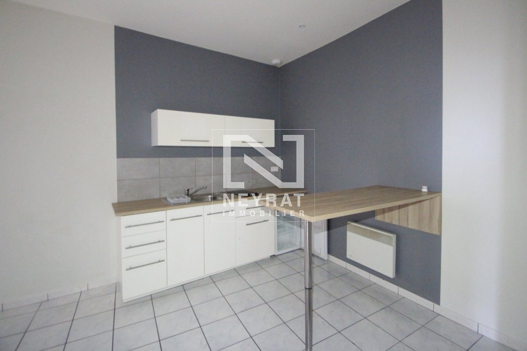 APPARTEMENT T2 A LOUER - CHALON SUR SAONE - 35.95 m2 - 440�&euro; charges comprises par mois