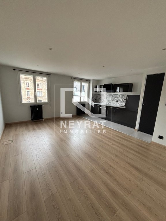 T2- 39.54M� AU 11 RUE DE METZ A DIJON