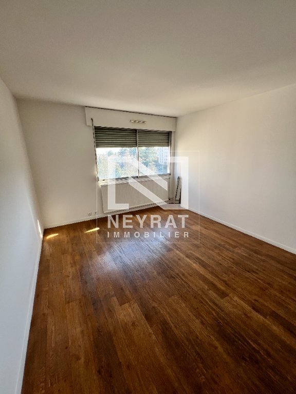 T2 48 m� � Dijon � Balcon, ascenseur, parking, dispo