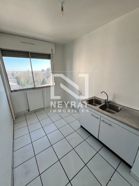 T2 48 m� � Dijon � Balcon, ascenseur, parking, dispo