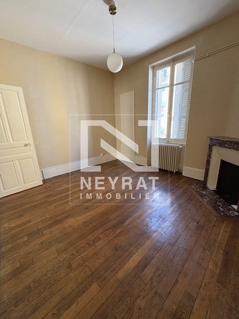 APPARTEMENT T2 - DIJON - 39.28 m2 - LOU&Eacute;