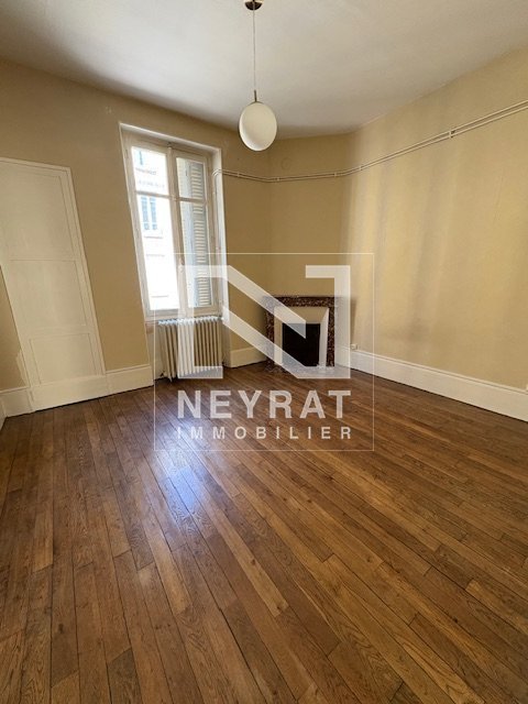APPARTEMENT T2 - DIJON - 39.28 m2 - LOU&Eacute;