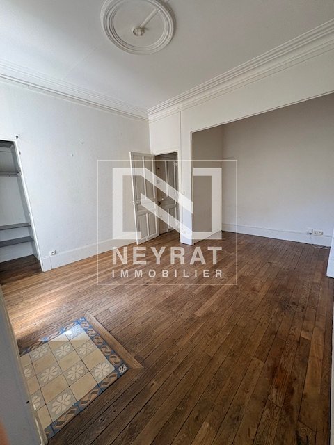 APPARTEMENT T2 - DIJON - 39.28 m2 - LOU&Eacute;