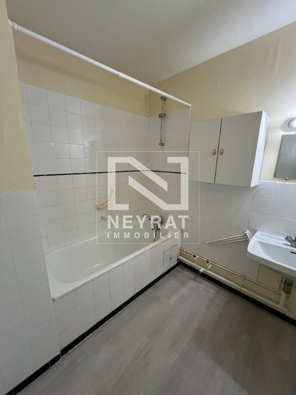 APPARTEMENT T2 - DIJON - 47 m2 - LOU&Eacute;