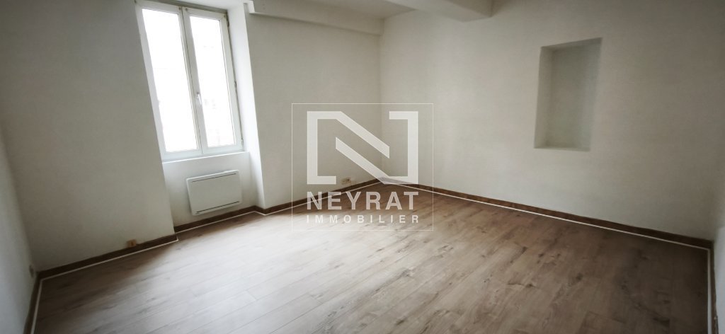 APPARTEMENT T2 A LOUER - GIVRY - 52.48 m2 - 620�&euro; charges comprises par mois