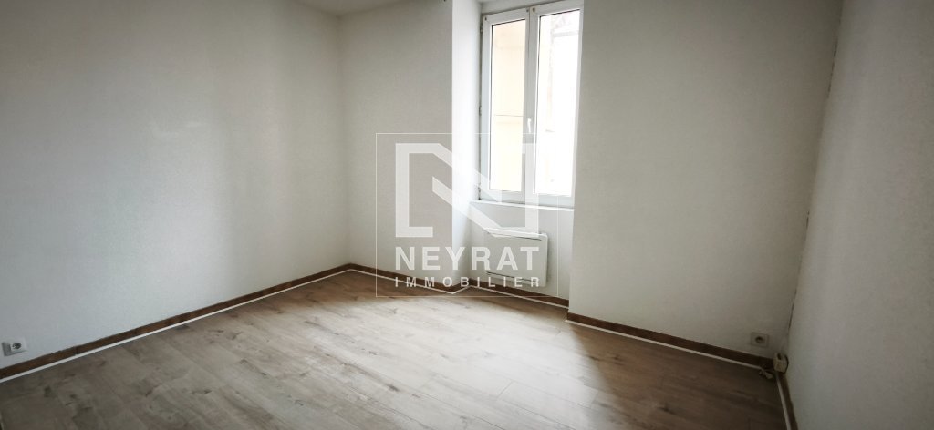 APPARTEMENT T2 A LOUER - GIVRY - 52.48 m2 - 620�&euro; charges comprises par mois