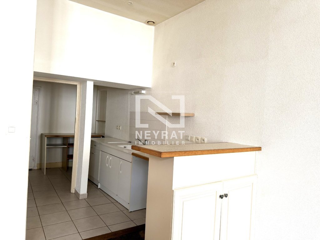 APPARTEMENT T2 A LOUER - LA CLAYETTE - 46.77 m2 - 480 &euro; charges comprises par mois
