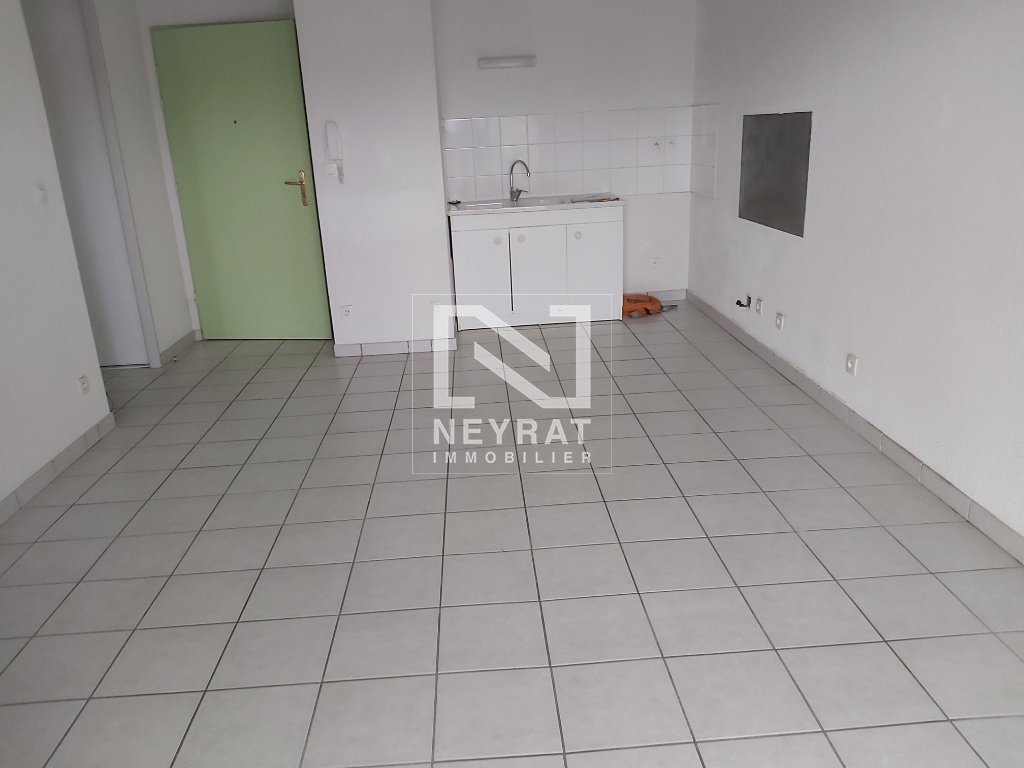 APPARTEMENT T2 A LOUER - LE CREUSOT - 38.16 m2 - 391€ charges comprises par mois